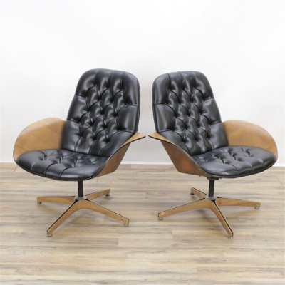 Image for Lot Pair of Plycraft 'Mrs. Chair' Walnut Armchairs