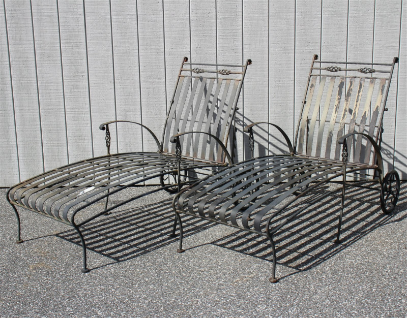 Pair Pool Patio Metal Chaise Lounges