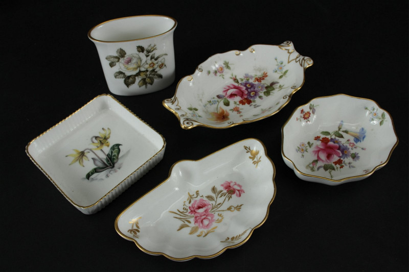 English Porcelain Urns & Trays