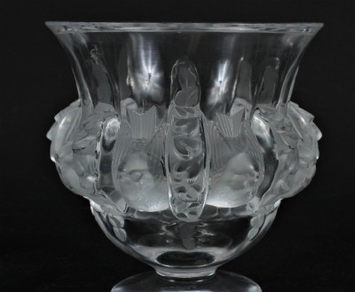 Lalique Dampierre Vase & Colombes Cendriers