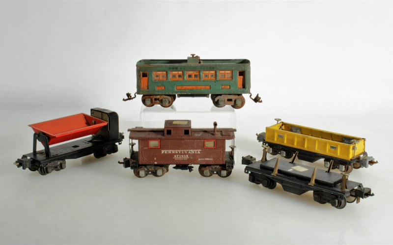 Lionel Model Train Cars, Tracks, Toy Buildings