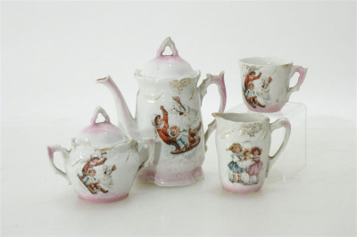 16 Pcs. Ceramic & Porcelain Grouping