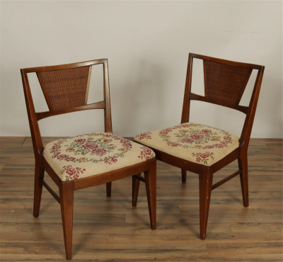 Mid Century Modern Dining Table and Six Chairs