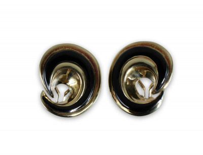 Image for Lot Pair of 14K Gold & Black Enamel Swirl Earrings