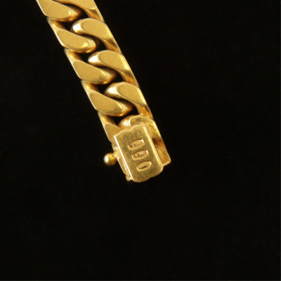 UnoAErre 18k Yellow Gold Curb Link Bracelet