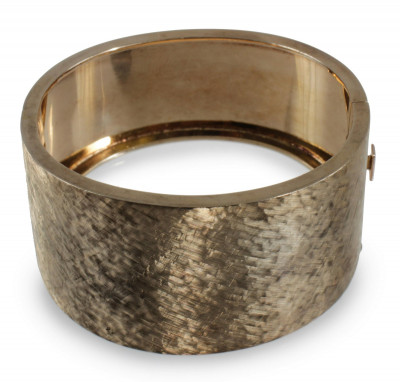 Image for Lot 14K Yellow Gold Cuff