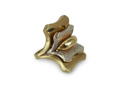 Image for Lot Contemporary 18K Ring
