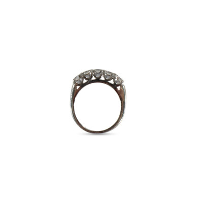 Classic Five-Stone 0.85 ct Diamond Ring