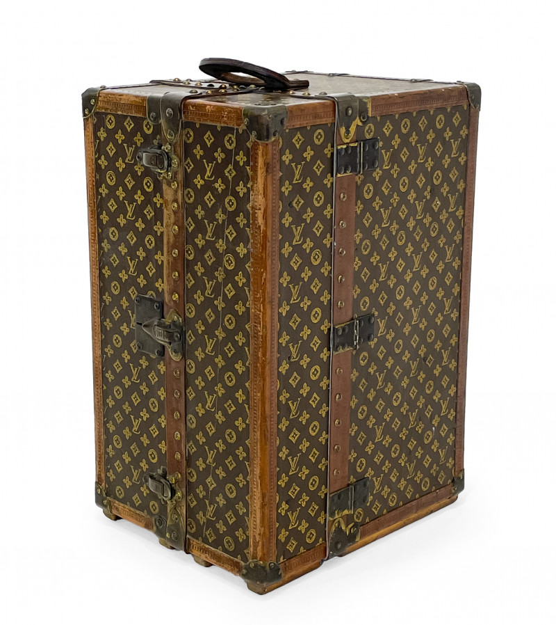 Sold at Auction: Louis Vuitton, Vintage Designer Monogram LV Leather Travel  Bag