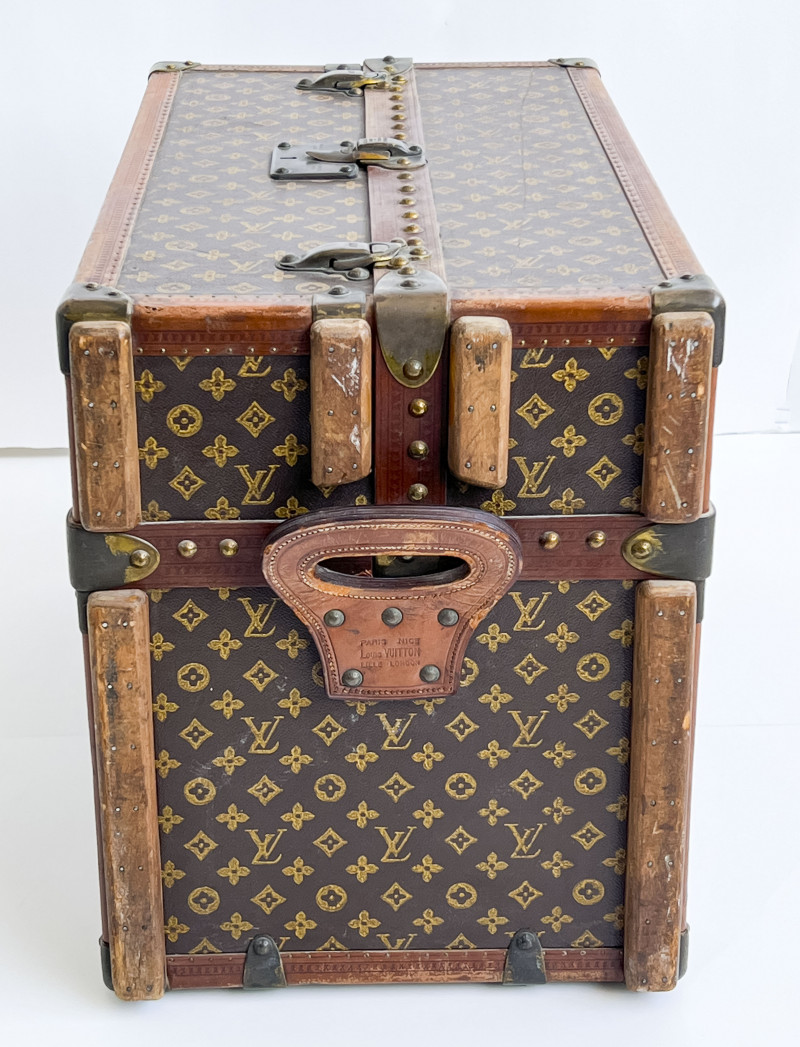 Louis Vuitton Black And Silver Monogram Eclipse Coated Canvas Custom Vanity  Trunk Ruthenium Hardware, 2018 Available For Immediate Sale At Sotheby's