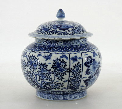 Image for Lot Chinese Blue & White Porcelain Pot, Qianlong