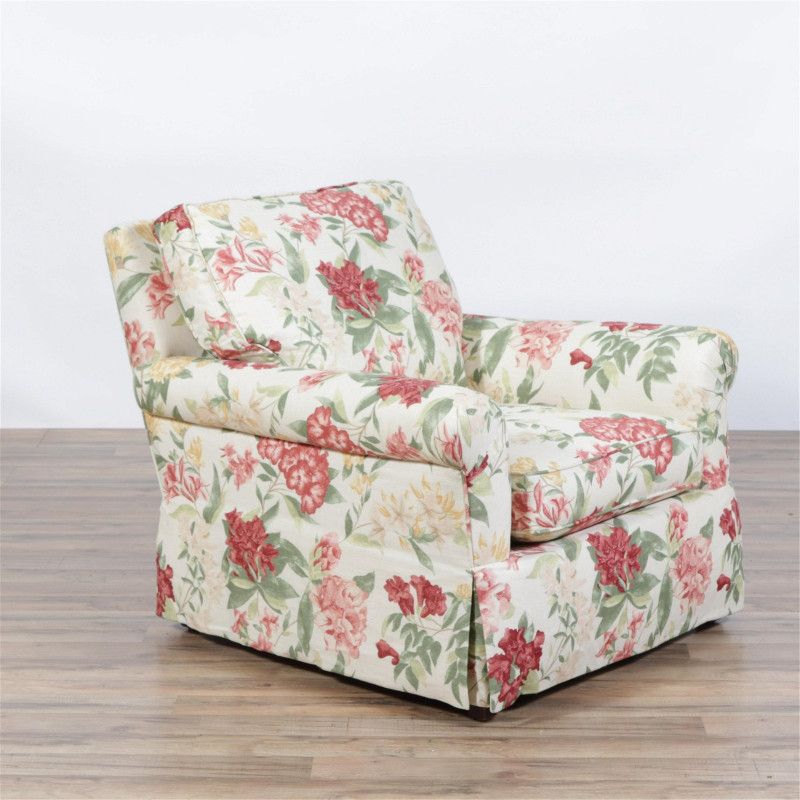 English Style Floral Upholstered Lounge Chair