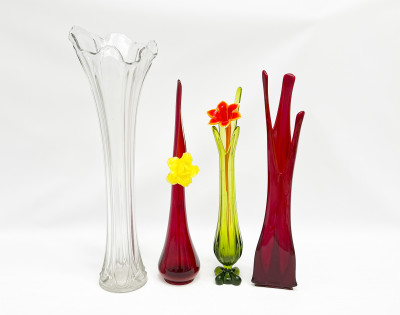 Image for Lot Assortment of 4 Glass Vases with 2 Glass Flowers