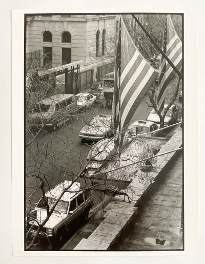 Unknown Artist - Untitled (NYC street with flag)