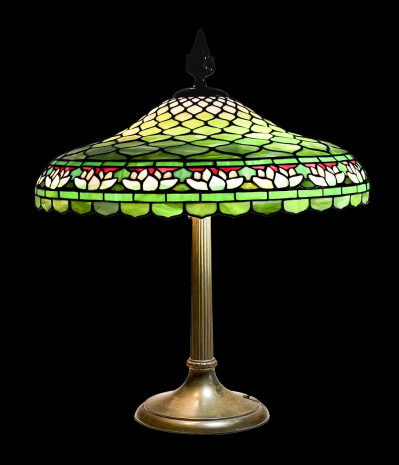 Leaded Glass Table Lamp with Water Lily Motif
