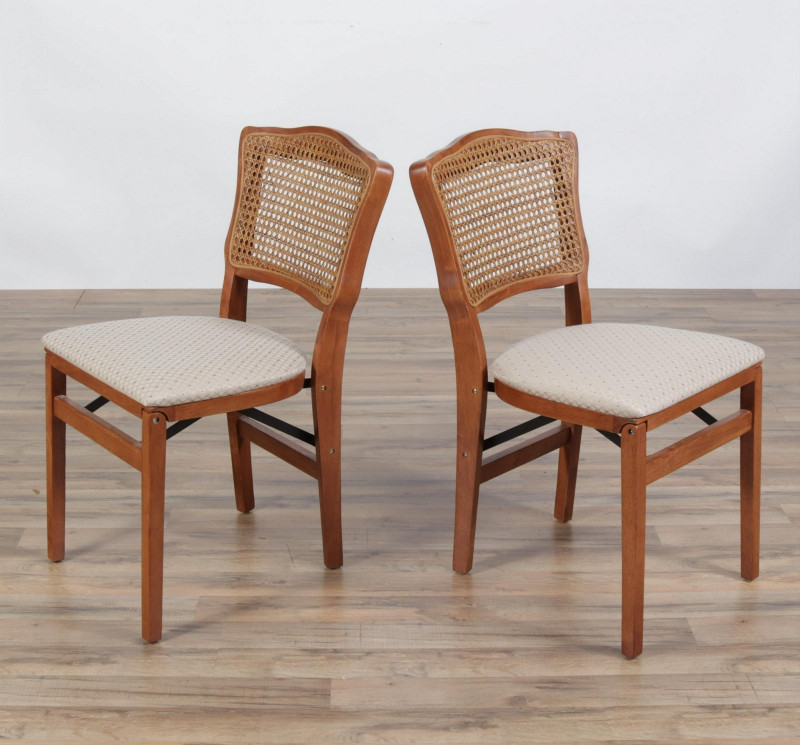 Classical Style Metal Gueridon & 2 Folding Chairs