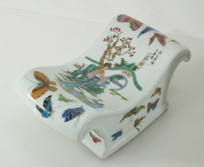 4 Chinese Style Porcelain Vases and Headrest