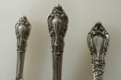 Lunt Sterling Silver Eloquence Flatware Service