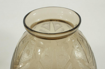 Two Pierre D'Avesn & Lorraine - Etched Glass Vases