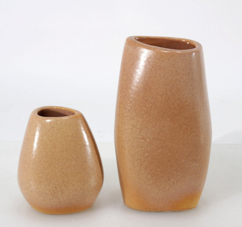 Russel Wright for Bauer - Pottery Vase, c. 1945