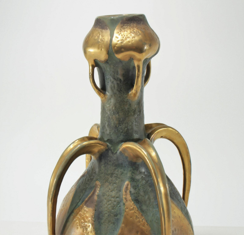 Amphora Pottery Lily Pad Vase