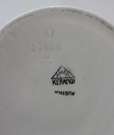 Keramos Wiener Kunst Keranik Vase, E. 20th C.