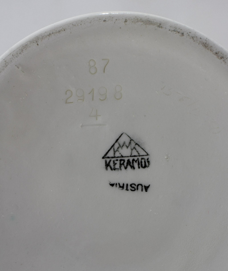 Keramos Wiener Kunst Keranik Vase, E. 20th C.