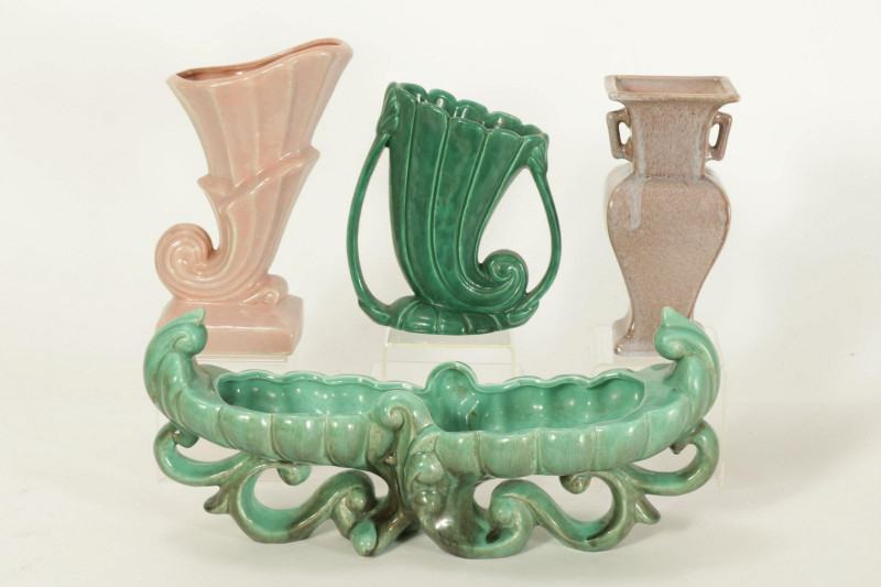 Gondor - 10 Pottery Vases & Centerpiece