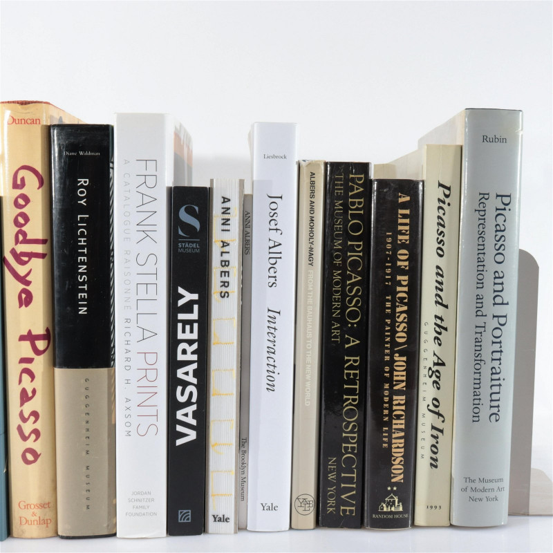 28 Books - Post Modern & Contemporary Art
