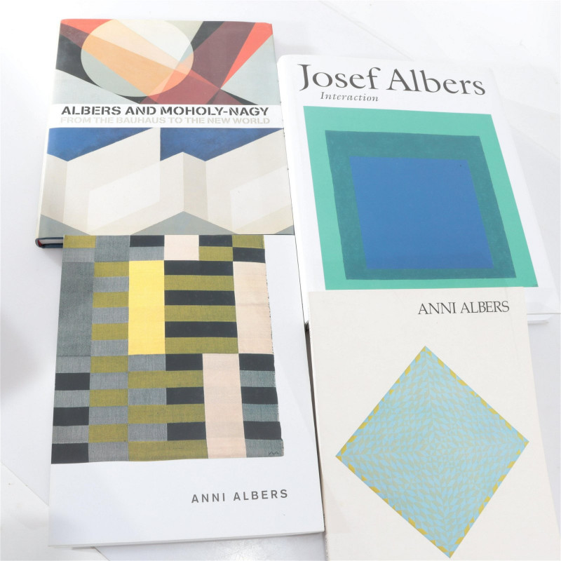 28 Books - Post Modern & Contemporary Art