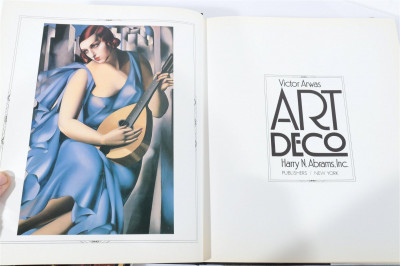 8 Books - Art Deco