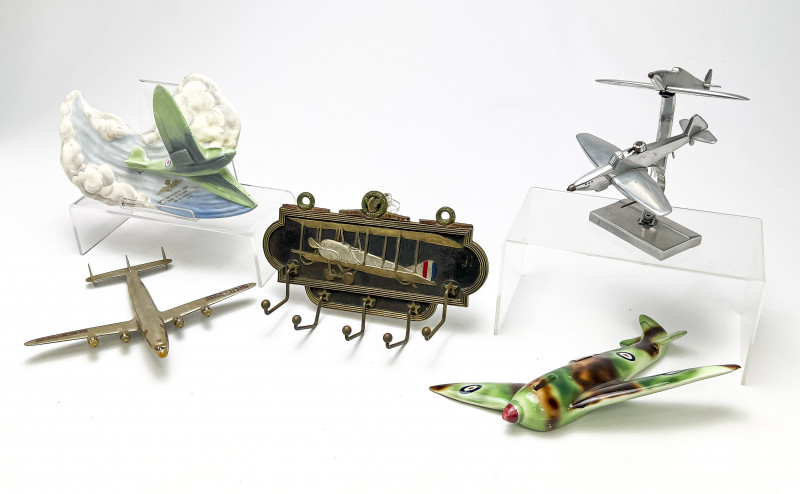Assortment of Airplane Theme Collectibles, 5 Pcs