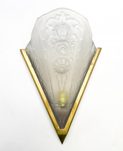 Image for Lot French Art Deco Frosted Glass Sconce