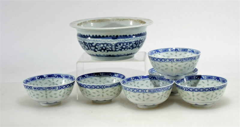 8 Pieces Chinese Blue & White Porcelain