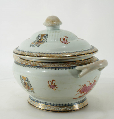 Chinese Export Porcelain Tureen & Underplate