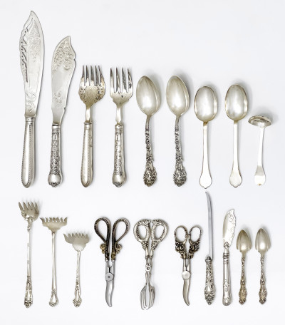 Image for Lot Assortment of Sterling Silver Flatware, 19 Pcs