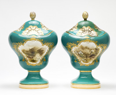 Pair of Coalbrookdale Porcelain Pot-Pourri Vases and Covers