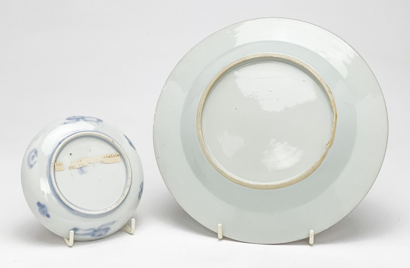 Chinese Imari export porcelain dish and a Japanese Imari dish