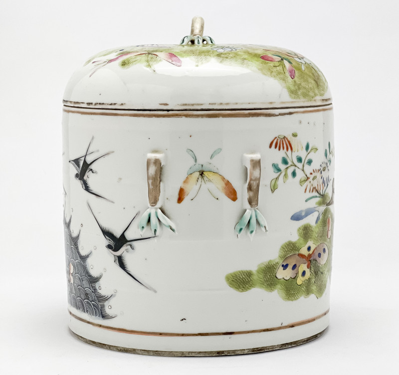 Chinese Famille Rose Porcelain Covered Vessel