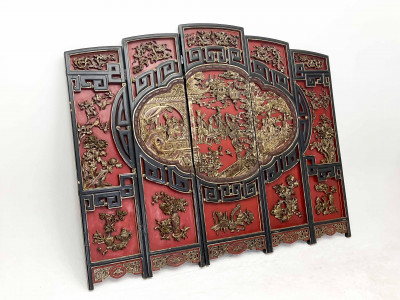 Chinese 5-Panel Gilt, Lacquered and Carved Wood Screen
