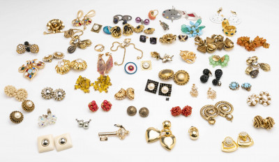 Image for Lot Collection of Vintage Clip Earrings and Pins Jewelry