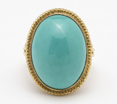 Persian Turquoise and 14K Yellow Gold Ring