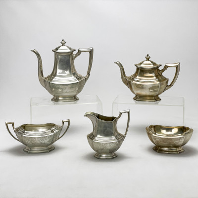 Image for Lot R. Wallace & Sons - Washington Pattern Full Coffee and Tea Service