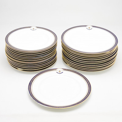 Osler - Dinner and Luncheon Plates, Group of 27