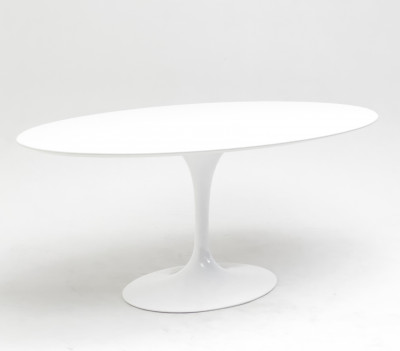 Eero Saarinen - Tulip Table