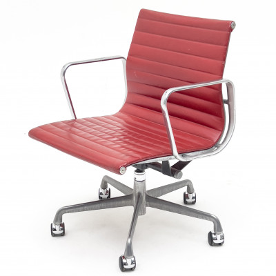 Image for Lot Charles and Ray Eames - Aluminum Group Executive Chair