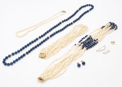 Image for Lot Pearl and Lapis Lazuli Jewelry set in Gold