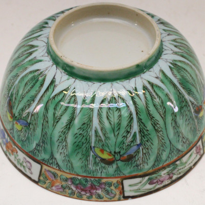 Image 7 of lot 4 Chinese Porcelain Bowl and One Dish