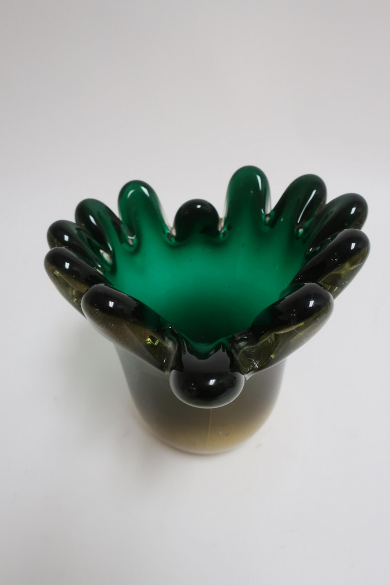Image 2 of lot 2 Venetian Vases & S. Frattini Glass Sculpture
