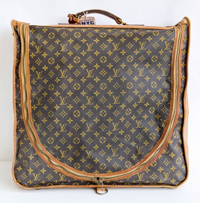 Title Louis Vuitton Monogram Canvas Garment Suitcase / Artist